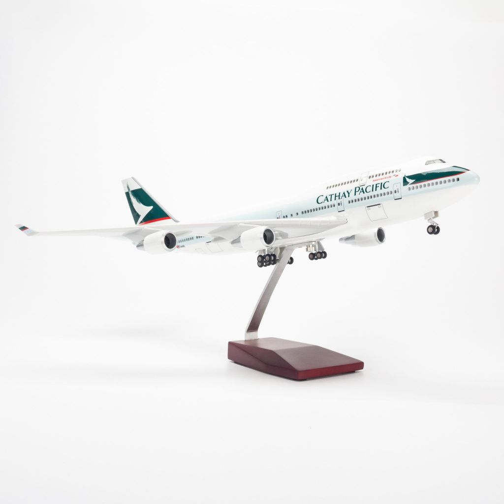 Mô hình máy bay Cathay Pacific 47cm lắp ráp có đèn Everfly