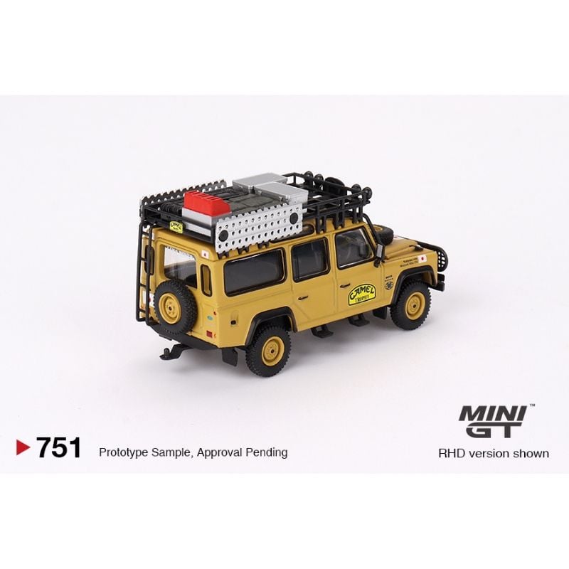 Mô hình xe Land Rover Defender 110 1989 Camel Trophy Amazon 1:64 MiniGT