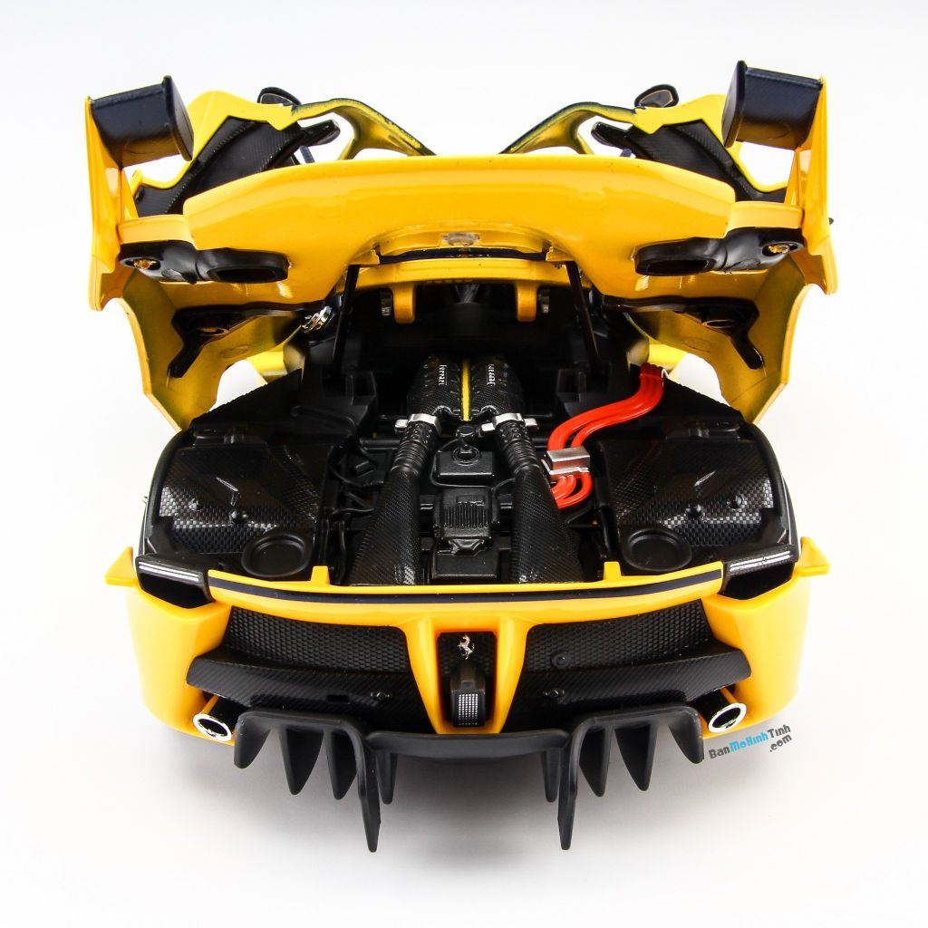 Mô hình xe Ferrari FXX K No.15 Yellow 1:18 Bburago (18)