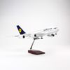 Mô hình máy bay Lufthansa 47cm lắp ráp có đèn Everfly