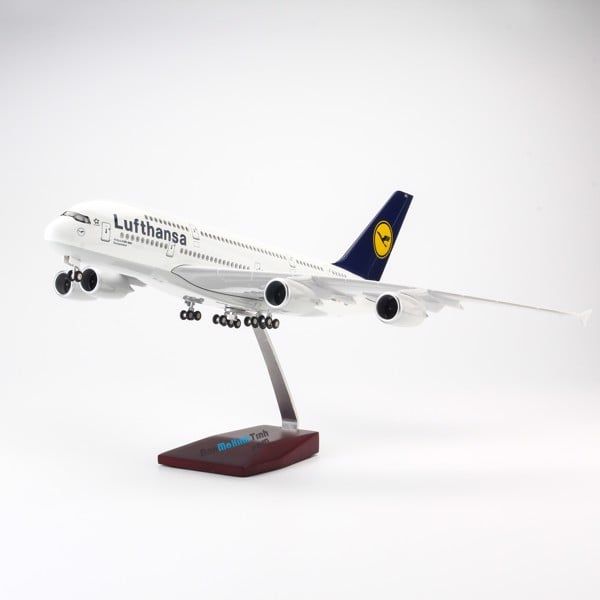 Mô hình máy bay Lufthansa 47cm lắp ráp có đèn Everfly