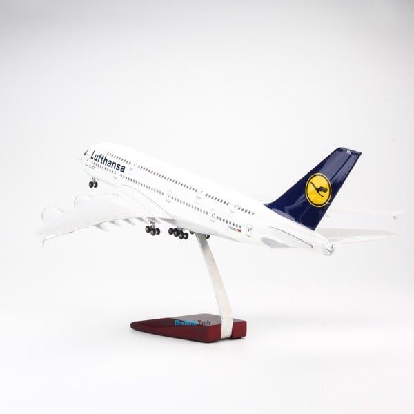 Mô hình máy bay Lufthansa 47cm lắp ráp có đèn Everfly