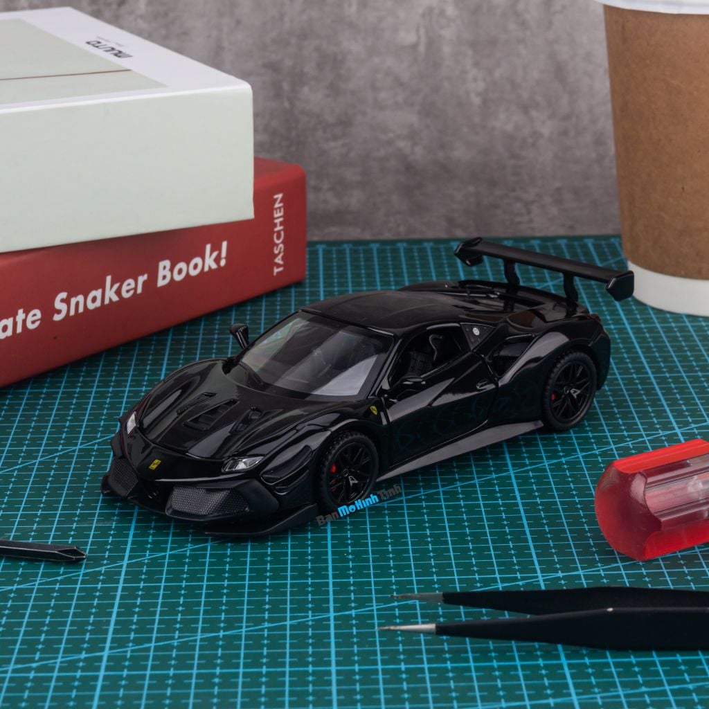 Mô hình xe Ferrari 488 GT3 1:32 Doublehouses
