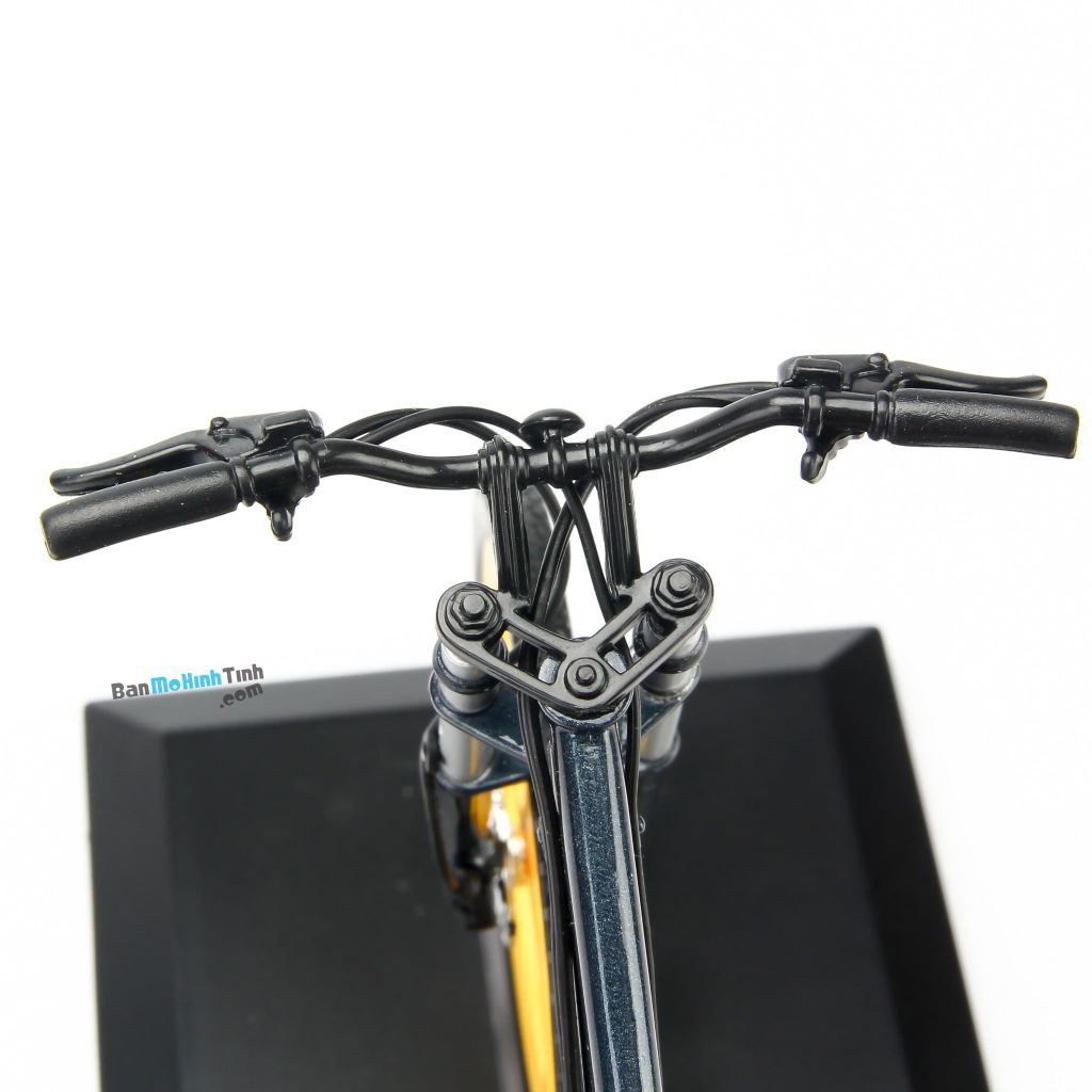 Mô hình xe đạp Porsche Bike FS Evolution 1:10 Welly (4)