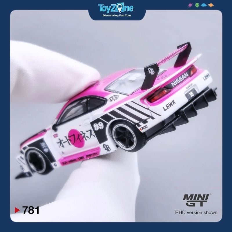 Mô hình xe Nissan LB-Super Silhouette S15 Silvia 1:64 MiniGT