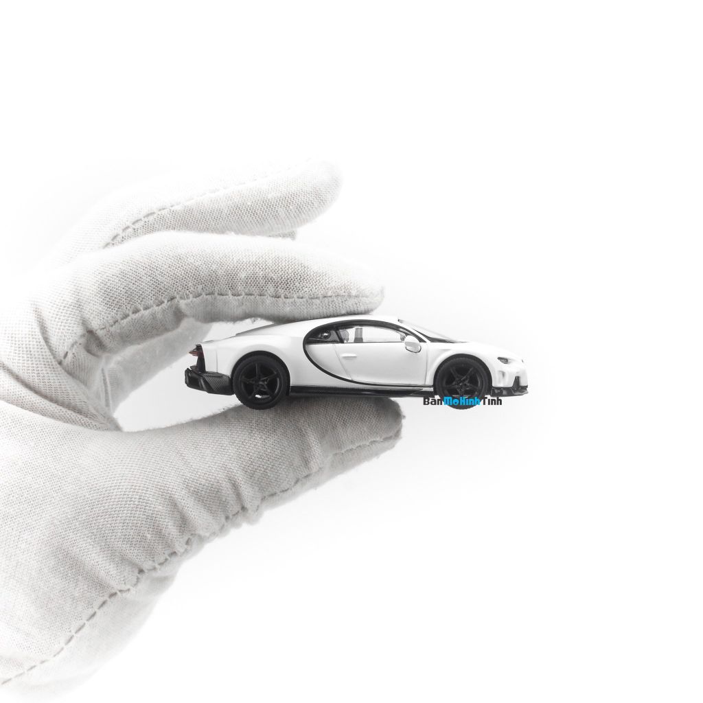 Mô hình xe Bugatti Chiron Super Sport 300+ 1:64 MiniGT