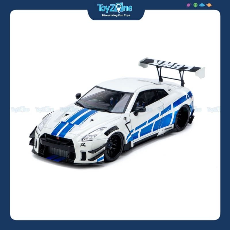 Mô hình xe Nissan GT-R ( R35 ) With Liberty Walk Body Kit Type 2.0 1:18 Solido