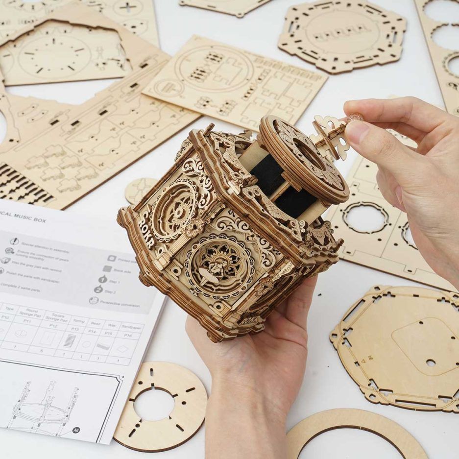 Mô Hình Gỗ Lắp Ráp 3D Secret Garden (Hộp Nhạc Khu Vườn Bí Mật) (Wood Color) - Robotime - AMK52