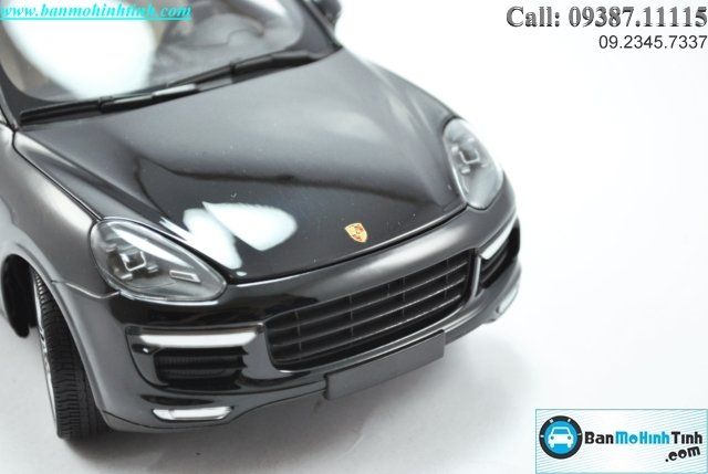 Mô hình xe Porsche Cayenne Turbo S 2014 Black 1:18 Minichamps