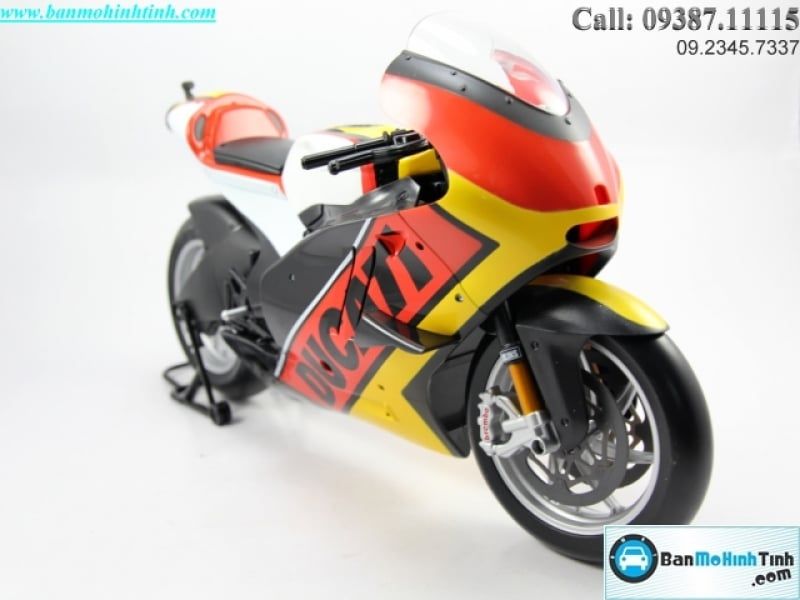  Mô hình xe mô tô  Ducati Desmosedici Germany (Đỏ Vàng) 1:6 Maisto 
