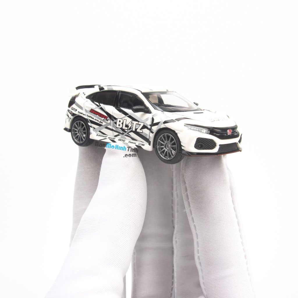 Mô hình xe Honda Civic Type R FK8 1:64 MiniGT Blitz White (4)