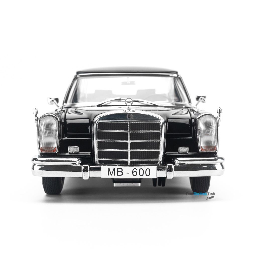 Mô hình xe Mercedes Benz 600 LWB Pullman 1966 1:18 Sunstar