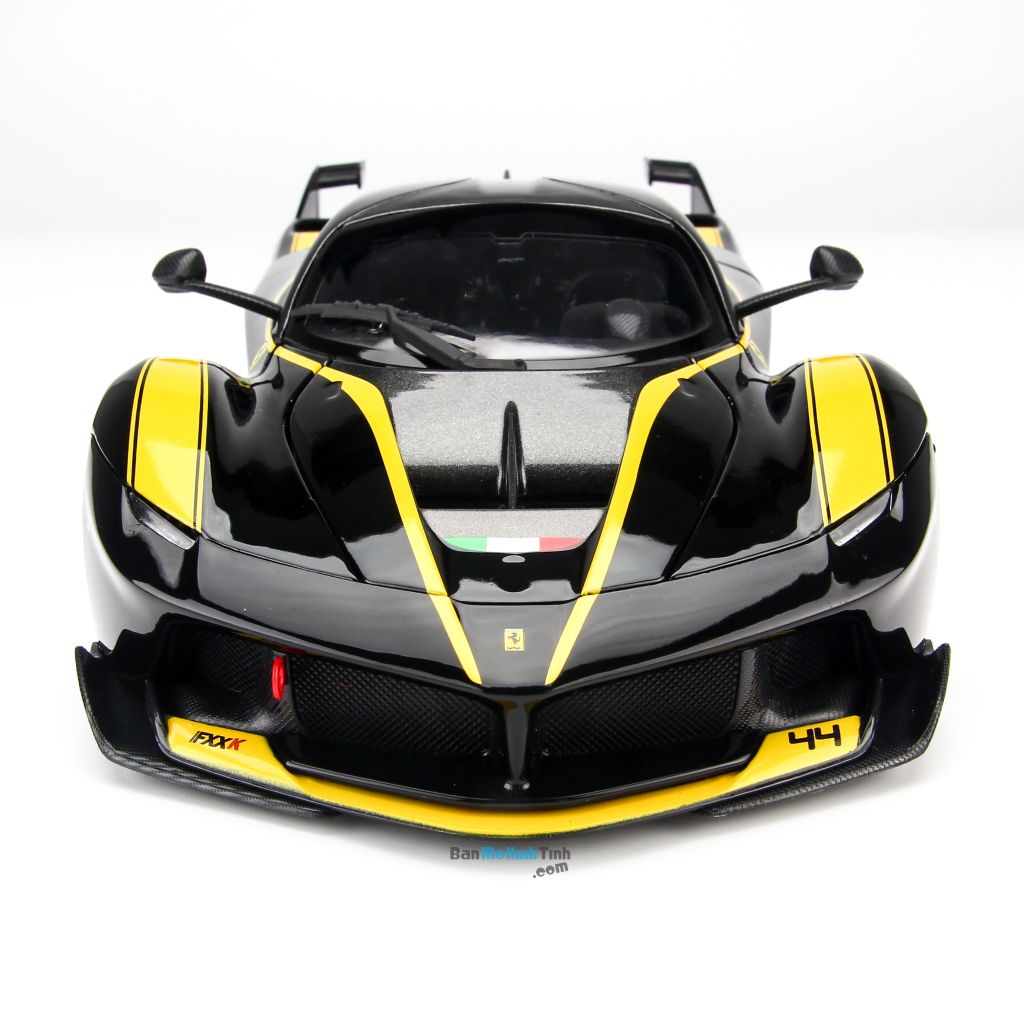 Mô hình xe Ferrari FXX K Signature Black 1:18 Bburago
