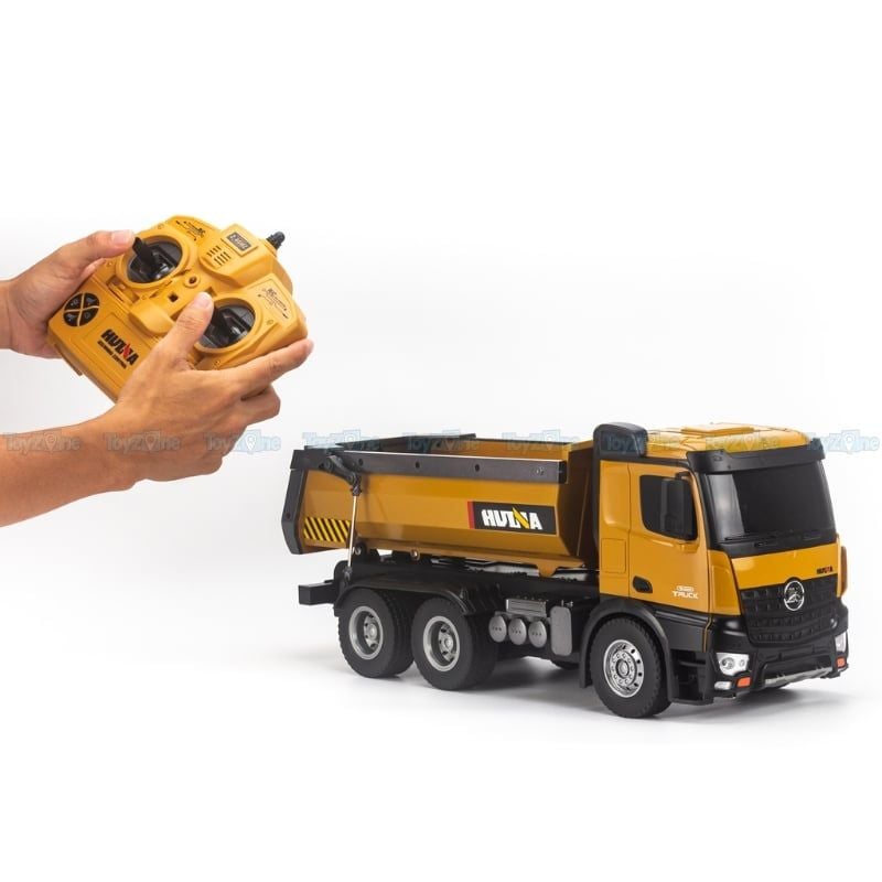 Xe tải điều khiển từ xa RC HUINA 573