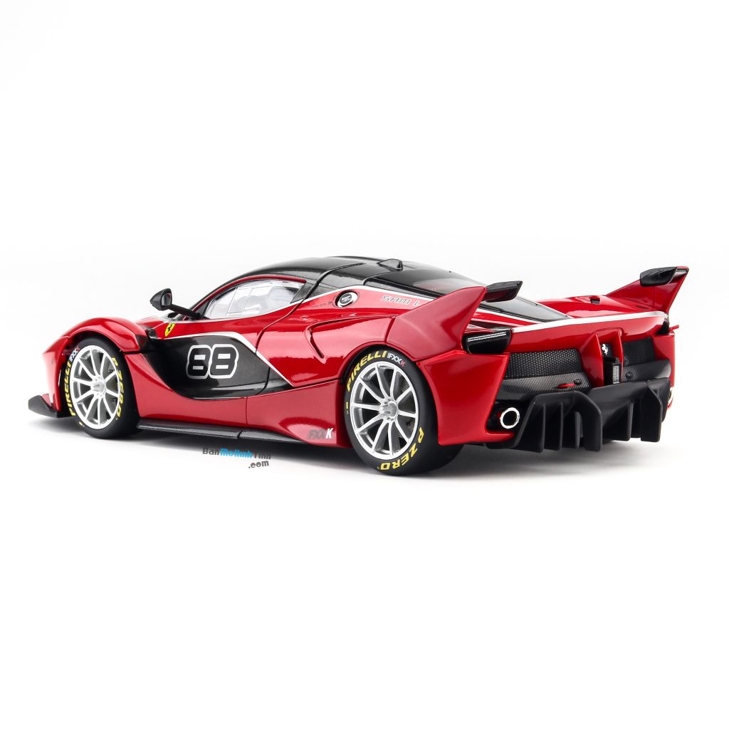 Mô hình xe Ferrari FXX K No.88 Red 1:18 Bburago Signature (7)