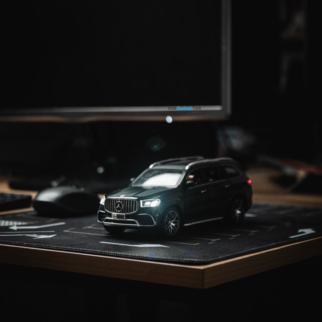Mô hình xe Mercedes Maybach GLS63 AMG 1:24 Chimei
