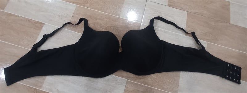 Áo lót có gọng mút mỏng màu trơn BOM SISTER A2024