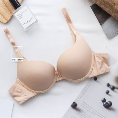 Áo lót nâng ngực có gọng, khuôn ngực tròn tự nhiên, mặc với áo dài A910