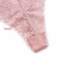 Quần lót nữ lọt khe dáng chữ Y chất ren quyến rũ BOM SISTER Q0002