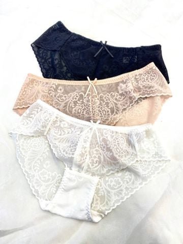 Quần lót ren lướt, phối họa tiết hoa hơi hướng mùa xuân, mặc vào cảm giác tươi mới Q0900