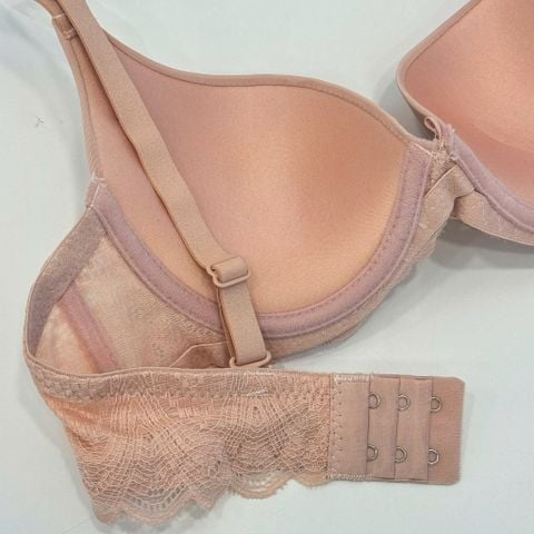 Áo lót có gọng mút mỏng Lucie LA7302