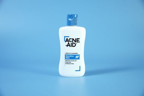  Sữa rửa mặt Acne-Aid Gentle Cleanser Sensitive Skin cho da mụn, nhạy cảm - 100ml 