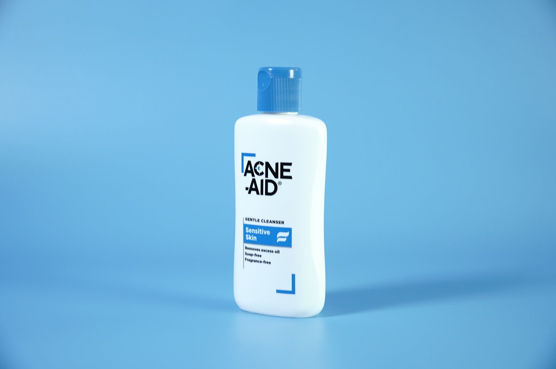  Sữa rửa mặt Acne-Aid Gentle Cleanser Sensitive Skin cho da mụn, nhạy cảm - 100ml 