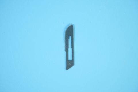  Hộp 100 lưỡi dao mổ số 20 Doctor RIBBEL ẤN ĐỘ lưỡi thẳng, bản nhỏ, đầu mũi bầu ngắn - Hàng đẹp 