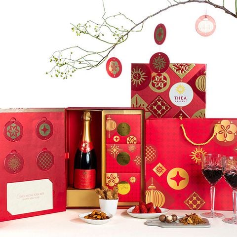 Set 10: Khang Niên Bội Phúc- 1 rượu 3 bánh Tết 2025
