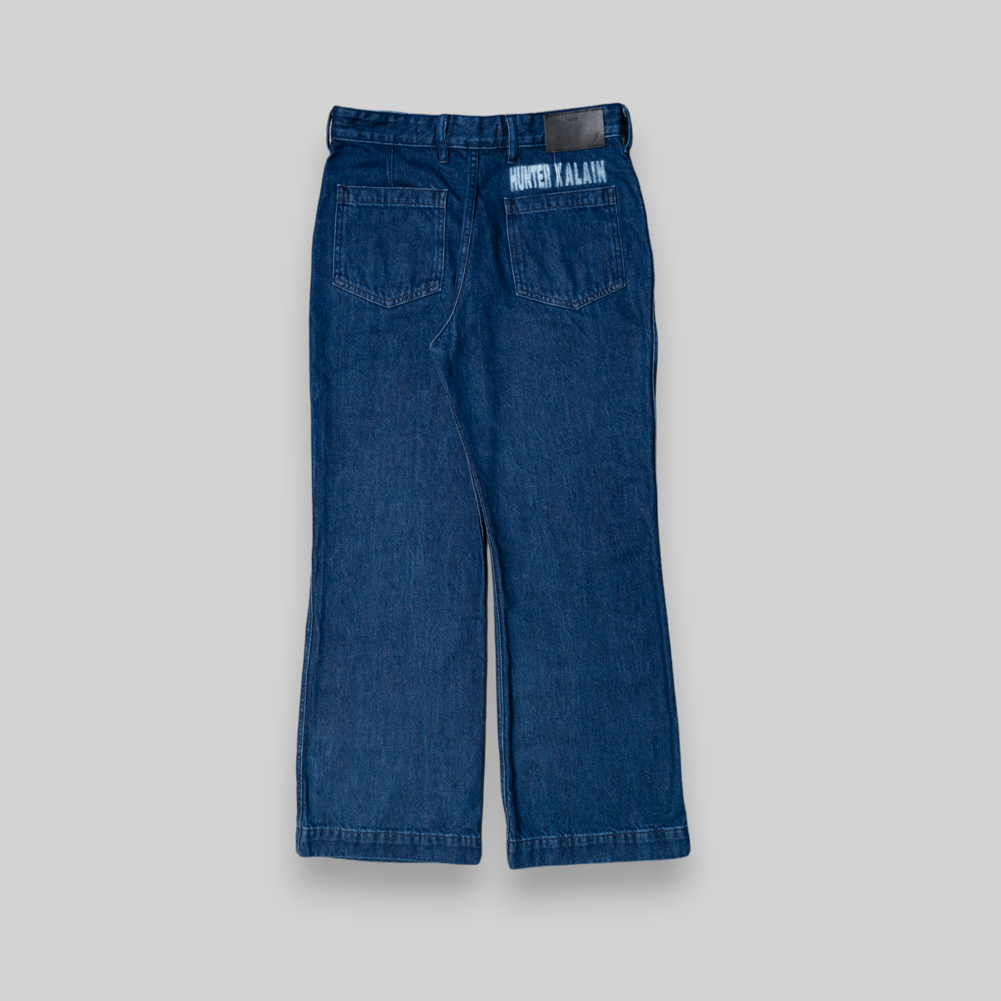 Quần DENIM phong cách Hải Quân từ Alain Tan