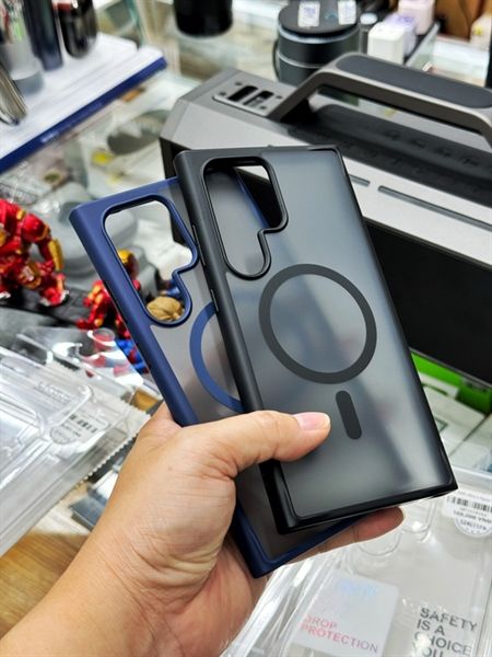  Ốp S24 Ultra Likgus Magsafe Nhám (Đen) 
