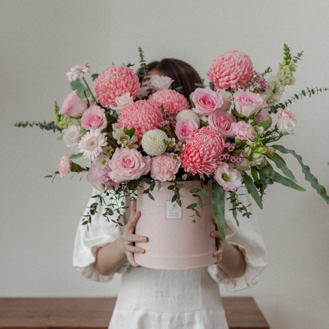 Hộp trụ tròn cúc mẫu đơn hồng