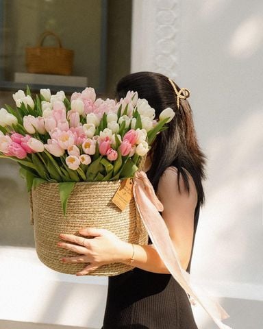 Giỏ cói mây tulip