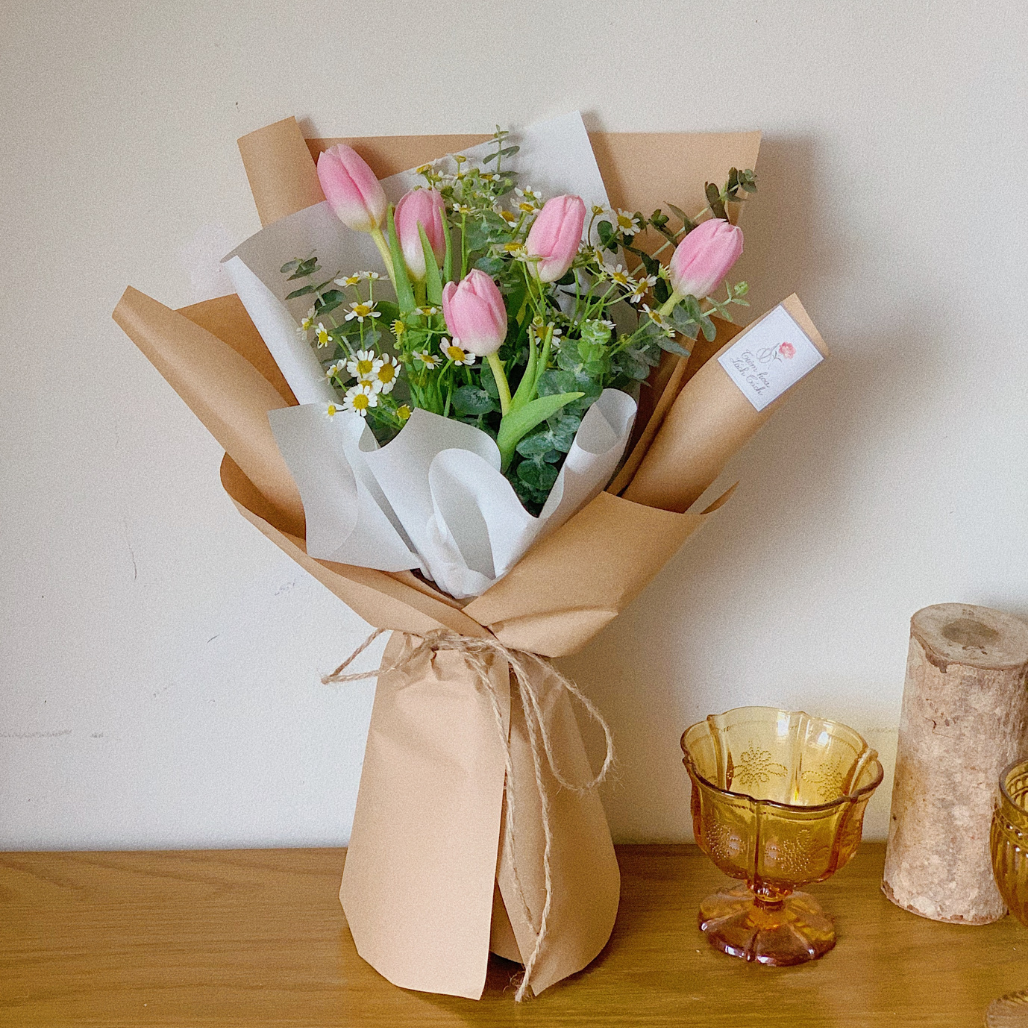 Bó một mặt tulip hồng