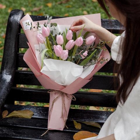 Bó một mặt tulip hồng