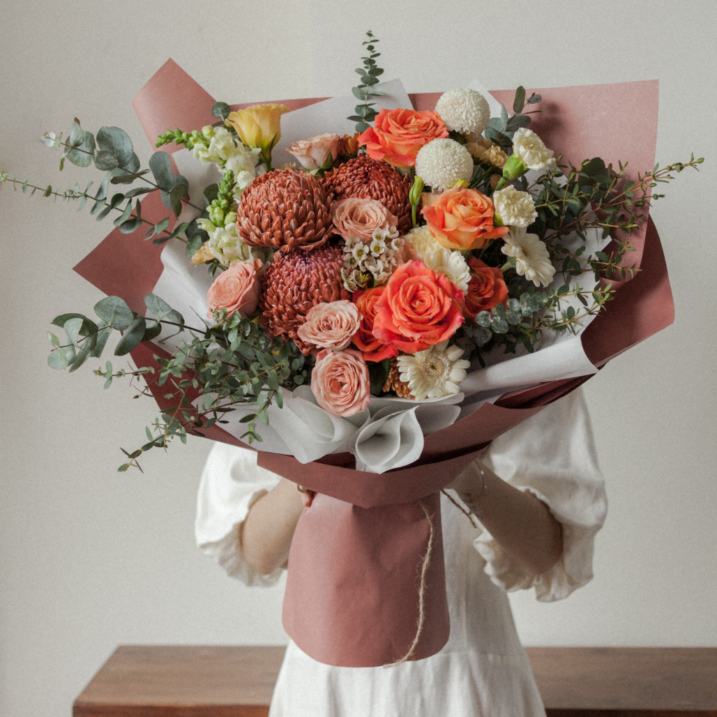 Bó một mặt cúc mẫu đơn nâu– Tiệm Hoa Lách Cách