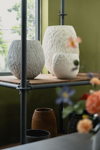  LAVA CONCRETE Planter H58 