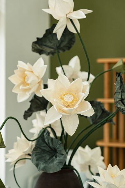  LOTUS bouquet with vase 