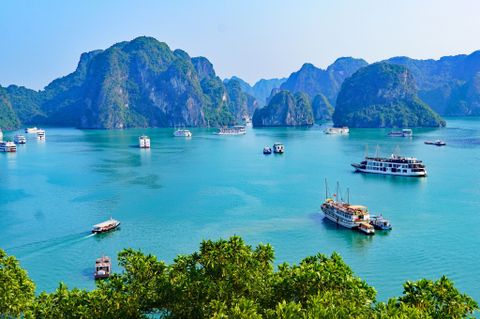 HANOI – HALONG – HUE – HOI AN – SAIGON – MEKONG DELTA – CU CHI TUNNELS (11 DAYS)