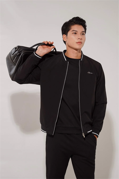  Áo khoác gió hai lớp thiết kế (Đen,40) 