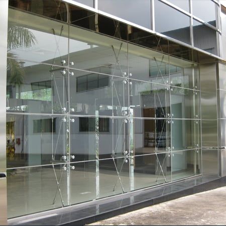 Hệ Mặt Dựng Kính SPIDER