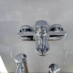 Sen tắm nóng lạnh TOTO TBG01302VA/DGH108ZR