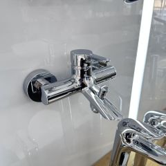 Sen tắm nóng lạnh TOTO TBS01302V/TBW01010A