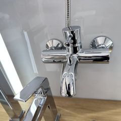 Sen tắm nóng lạnh TOTO TBS02302V