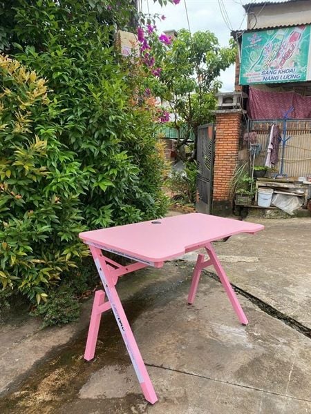 Bàn Gaming chân chữ Y (0,6*1,2m)