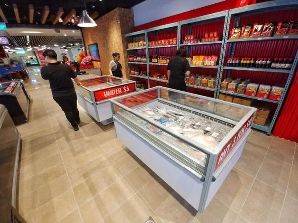  Tủ đảo đông mát trưng bày thực phẩm IARP SVABA 200 