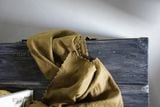  Khăn Linen thêu sa hạt 