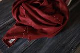  Khăn Linen thêu sa hạt 