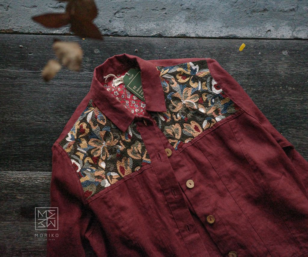 Handmade Linen Jacket phối hoạ tiết thêu (Áo khoác Linen) 