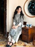  Áo dài thêu hoa mận trắng 